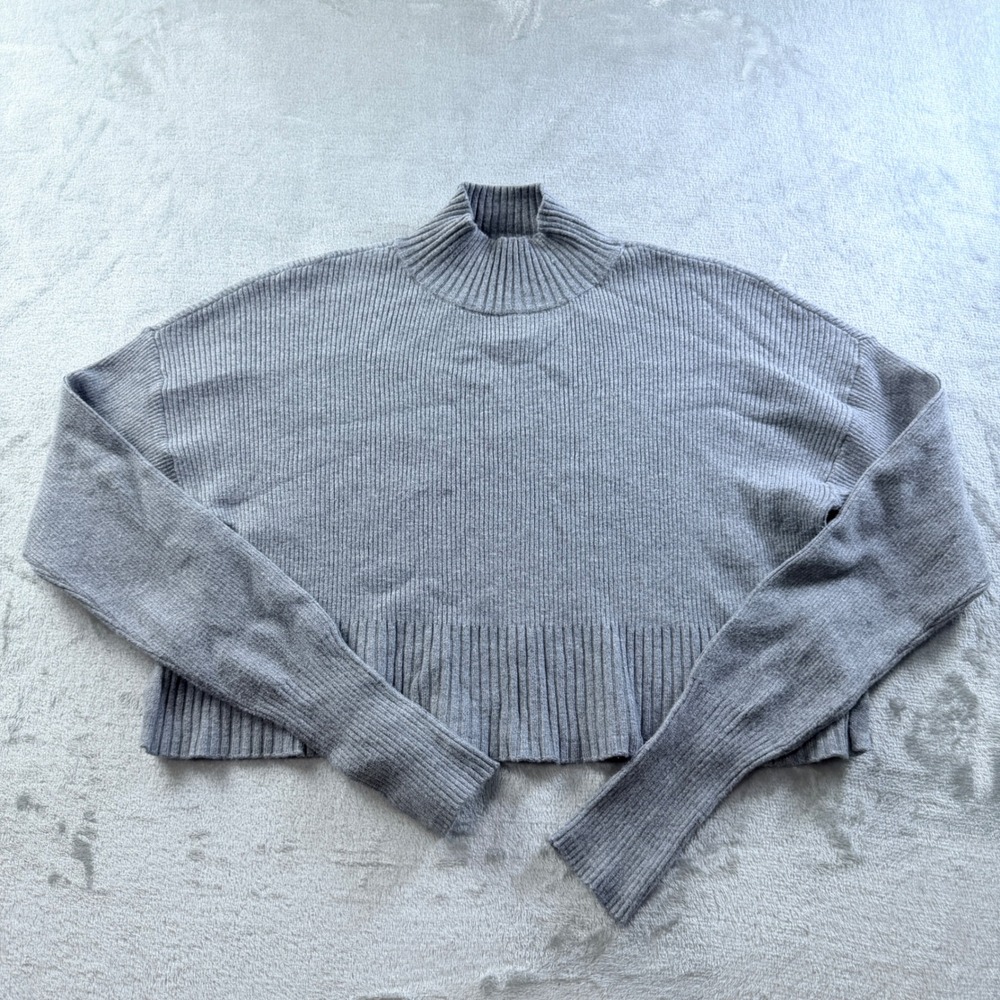 Arizona Jean Co Gray Ribbed Mock Neck Cropped Sweater Women's Medium